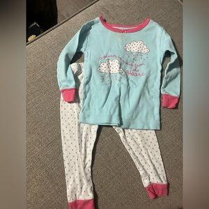 Long sleeve cloud pajamas.